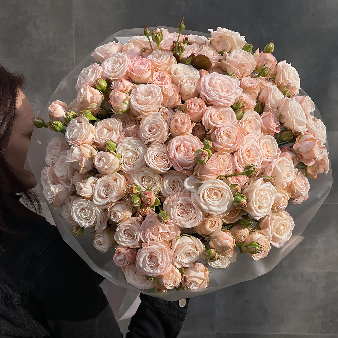 Bukiet gałązkowych róż Bombastic