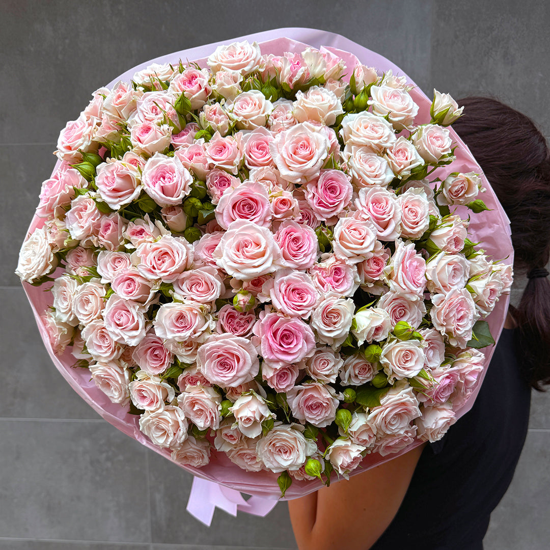 Букет рожевих троянд